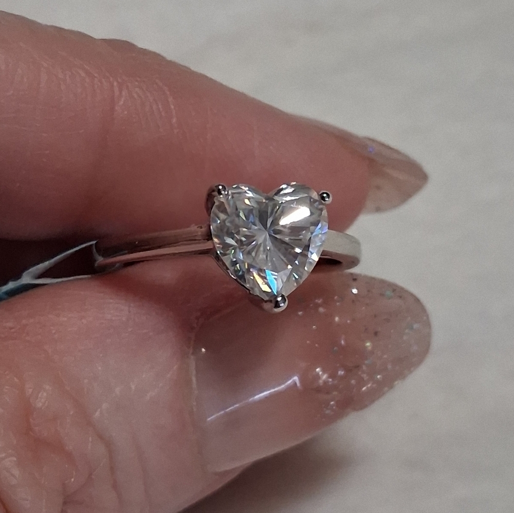 925 Sterling Silver Moissanite Diamond Heart Solitaire